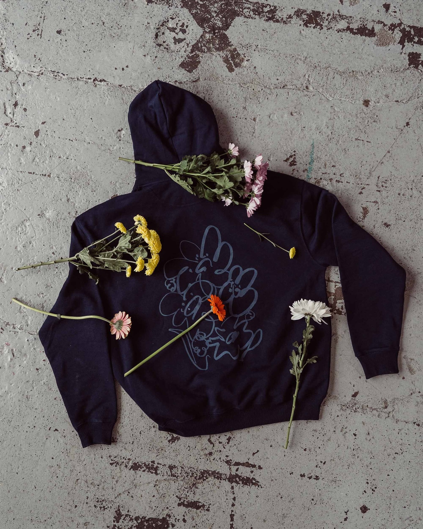 Girls-Without-Clothes-streetwear